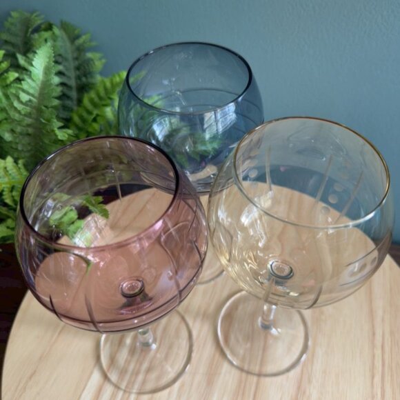 3 Cristal DArques Durand Etched Balloon Wine Goblets Blue Purple & Yellow France - Picture 5 of 7